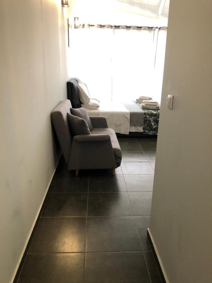 Glykanisos Suites Néa Péramos Eksteriør billede