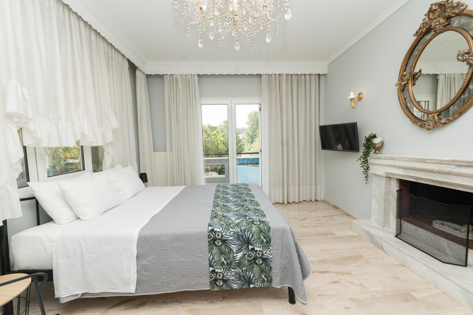 Glykanisos Suites Néa Péramos Eksteriør billede