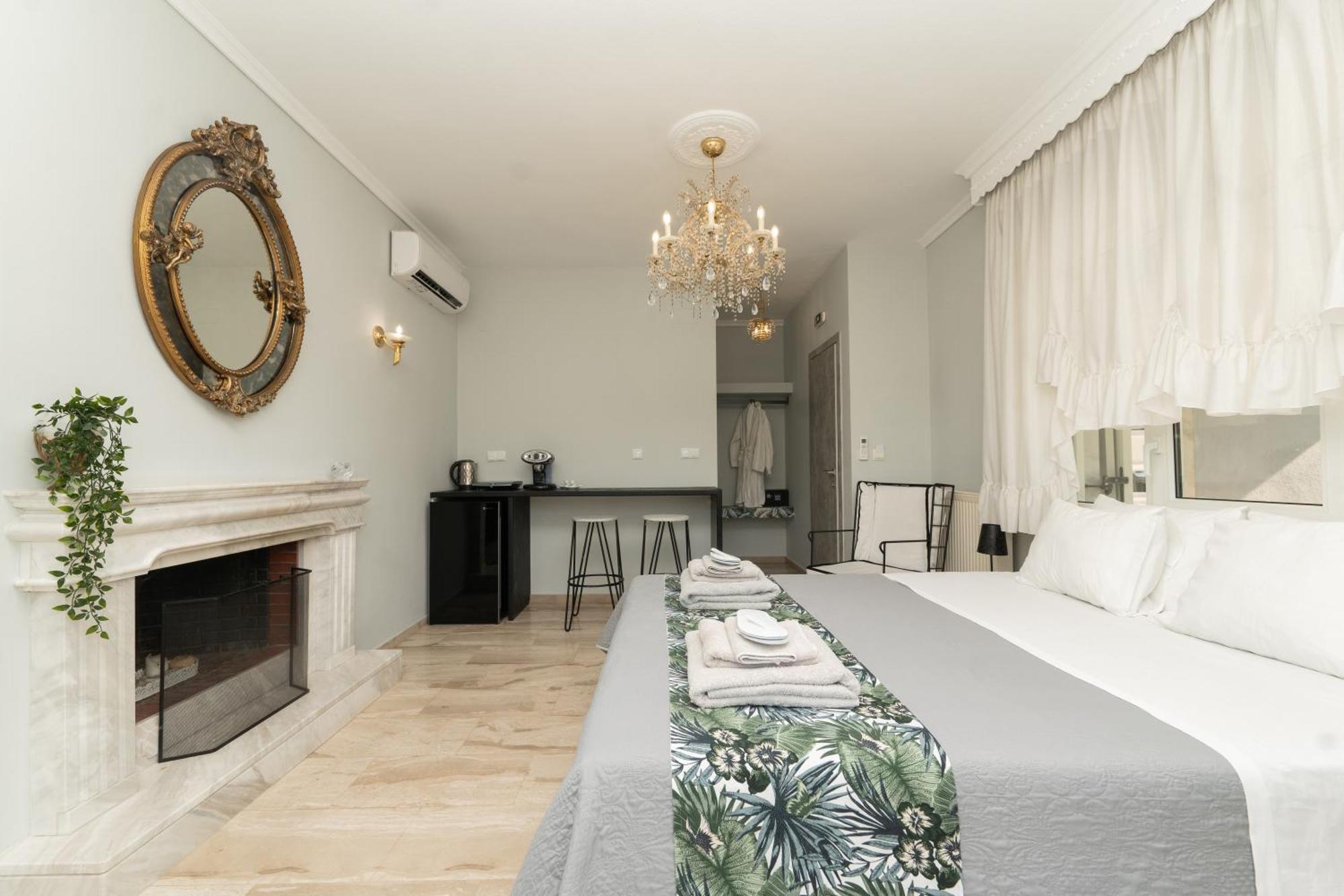 Glykanisos Suites Néa Péramos Eksteriør billede