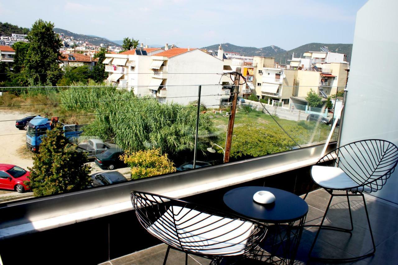 Glykanisos Suites Néa Péramos Eksteriør billede